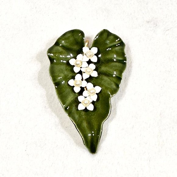 Vintage Enameled Leaf Brooch/Pin - Picture 5 of 6